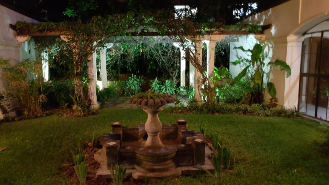 Domus Hotel San Salvador Exterior foto